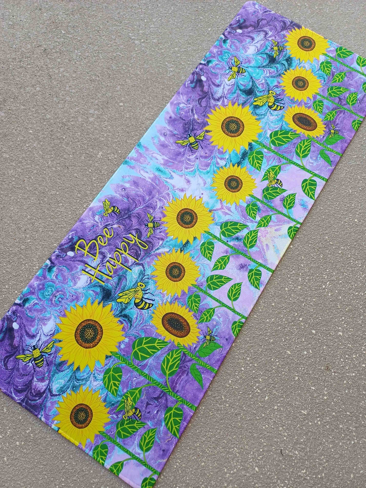 Bee Happy Table Runner