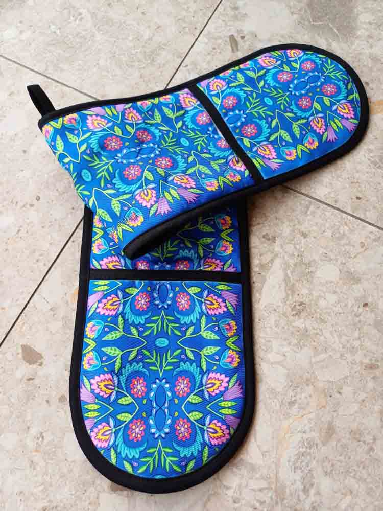 Folky Flowers Blue Double Oven Mitt